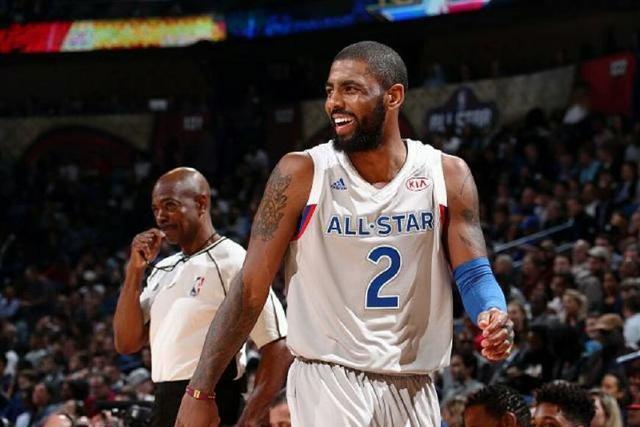 库里13中2仅得4分 绿军52分大胜勇士获11连胜